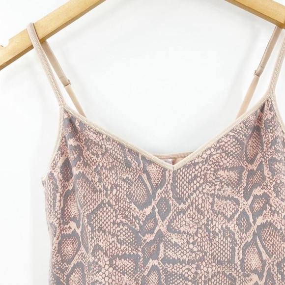 Y2K Victoria’s Secret Tank Snake Print Pink Size Medium Vintage - Picture 6 of 7